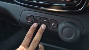 Renault Kwid - centre console