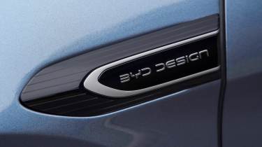 BYD Sealion 7 - side badge