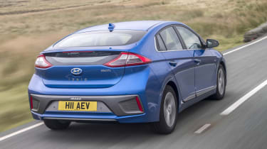 Hyundai IONIQ EV 2016 UK - rear tracking