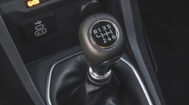 Ford Tourneo Courier - gear stick
