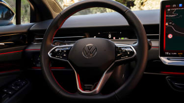 Volkswagen ID7 GTX Tourer - steering wheel
