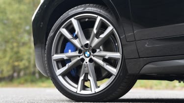 BMW X2 M35i - wheel