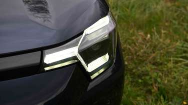 Suzuki e Vitara - head light