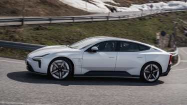 Polestar 5 - side