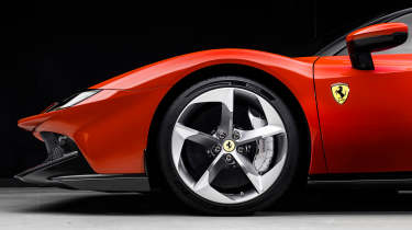 Ferrari 849 Testatrossa - wheel