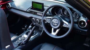 Car Hunter - Mazda MX-5 interior