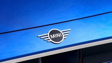 MINI Cooper - MINI badge
