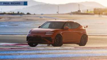 Genesis GV60 Magma - front cornering