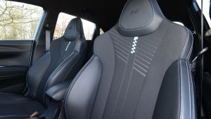 Hyundai i20 N - seats