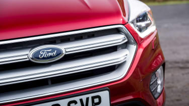 Ford Kuga 2017 - grille