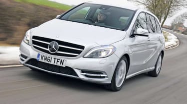 Mercedes B-Class front tracking