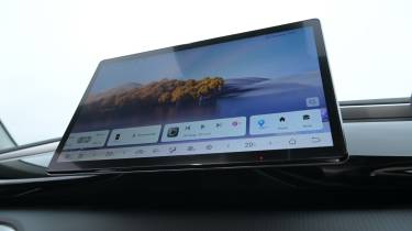 BYD Sealion 5 DM-i Design - infotainment screen