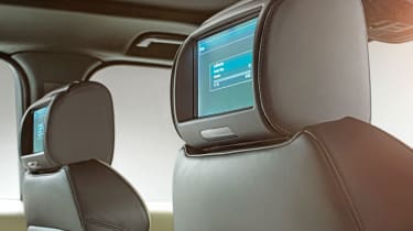 Range Rover Sport 2014 interior screens