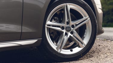 Audi A4 Saloon 35 TFSI S tronic Sport - wheel