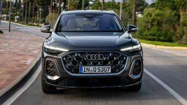 Audi Q5 - full front