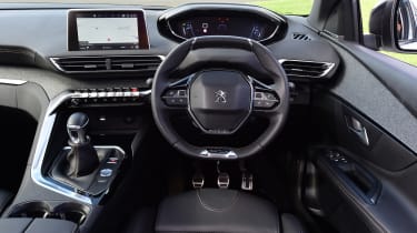 Peugeot 5008 - interior