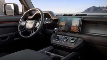 Land Rover Defender 110 Sedona Edition - dash