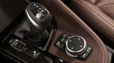 BMW X1 2015 gears