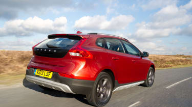 Volvo V40 Cross Country rear tracking