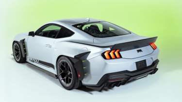 RTR Ford Mustang - rear static 