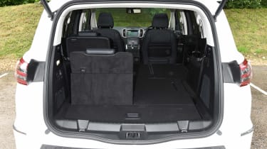 Hyundai i20 - interior driving