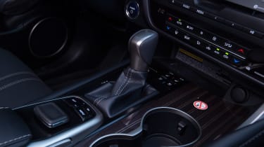 Lexus RX 450h centre console