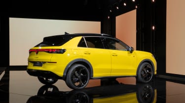 2025 Volkswagen T-Roc studio -  rear static