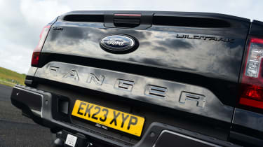 Ford Ranger - tailgate