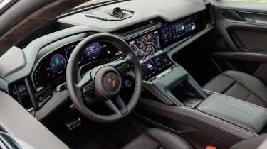 Porsche Cayenne Electric - dash