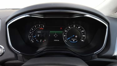 Ford Mondeo Mk4 - dials