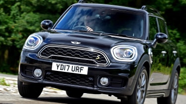 MINI Countryman S E - front action