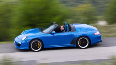 Porsche 911 Speedster side roof down