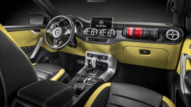 Mercedes X-Class concept - yellow dash
