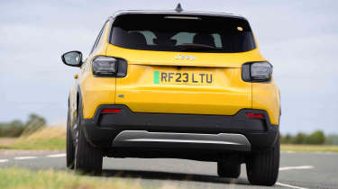 Jeep Avenger Summit – rear cornering