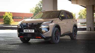 Nissan X-Trail - front static