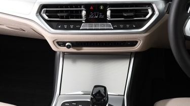 BMW 3 Series Touring - centre console
