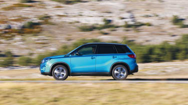 Suzuki Vitara - side