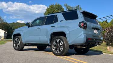 Toyota 4Runner - rear static