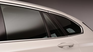BMW X1 2015 window