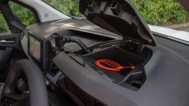 Nissan Townstar EV - dashboard storage