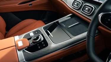 Jaecoo 8 - centre console