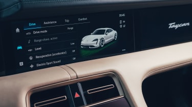 Porsche Taycan - screen