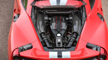 Ferrari 488 Pista - engine