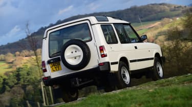 Land Rover Discovery Mk1 - rear static