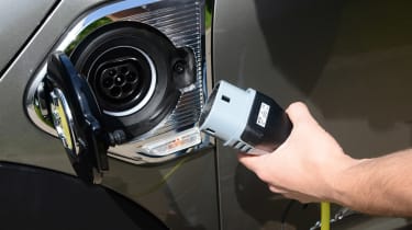 MINI Countryman S E plug-in hybrid - charger