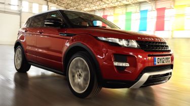 Range Rover Evoque front tracking