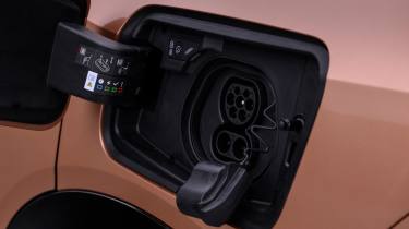 Vauxhall Grandland - charging port