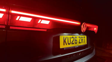 Volkswagen Tiguan - rear light bar