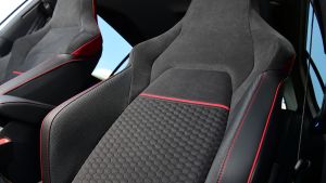 Volkswagen Golf GTI Clubsport - seats