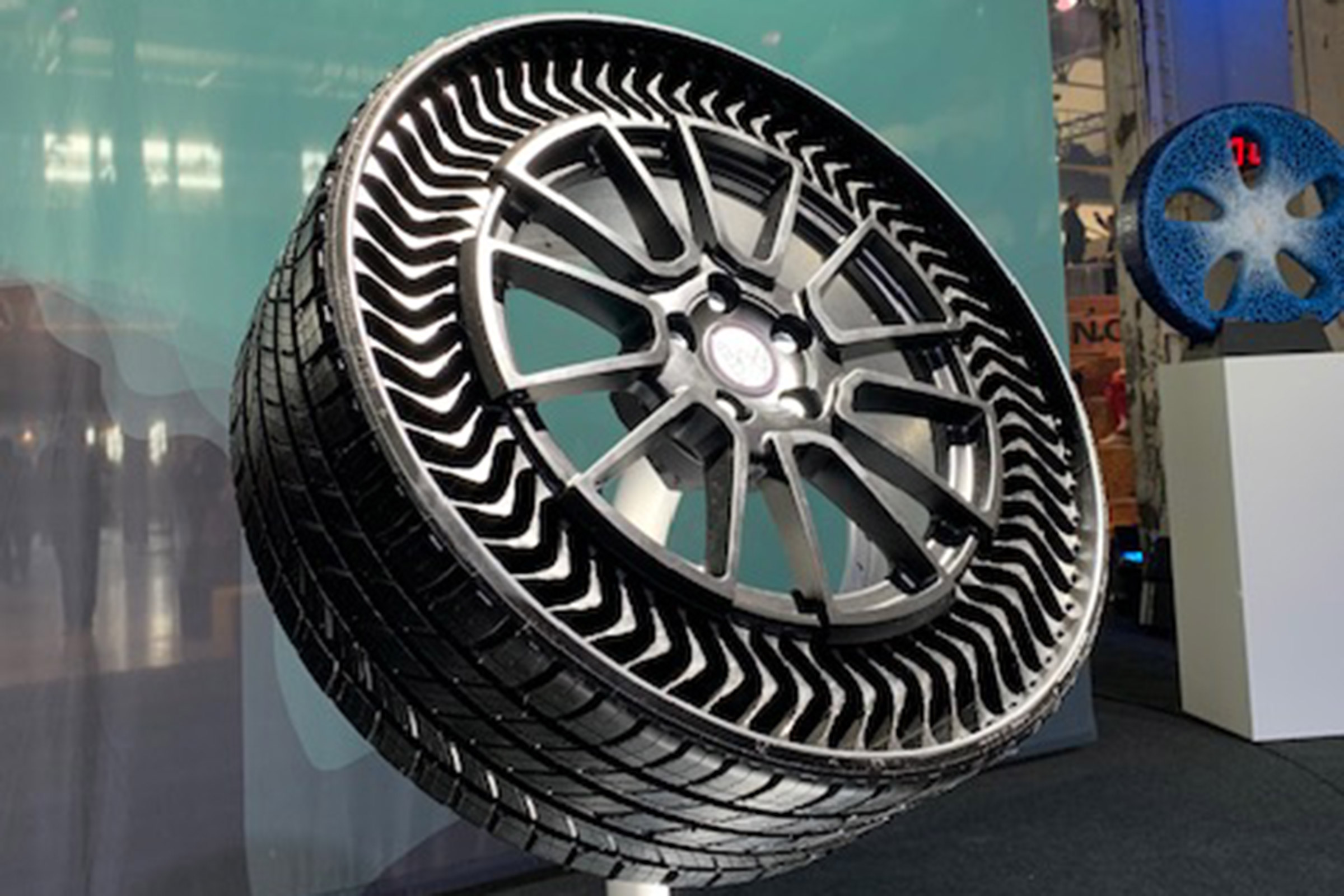 Michelin develops new airless tyre  Auto Express